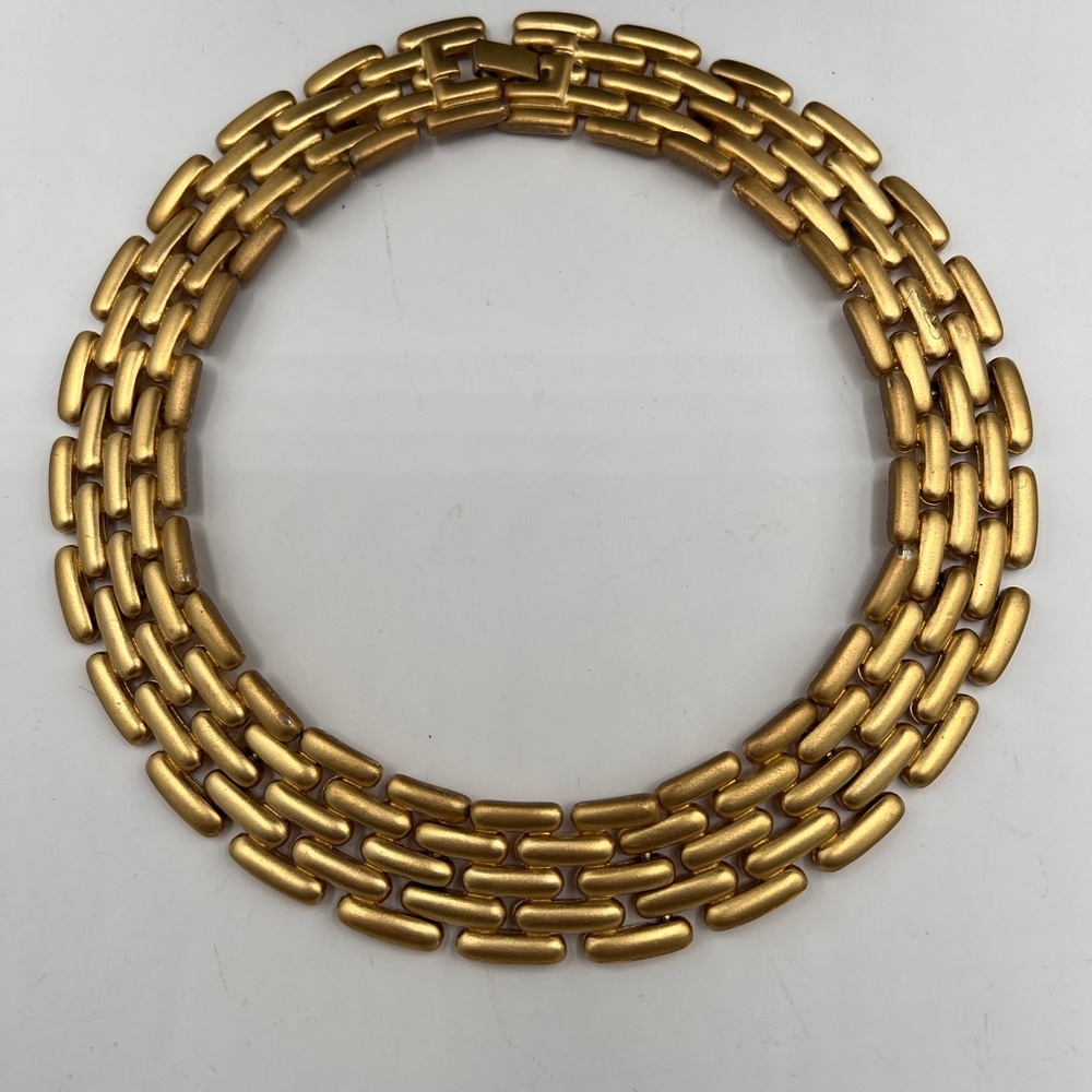 GIVENCHY Vintage Gold Plated Choker Panther Link Necklace - Picture 7 of 8
